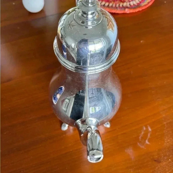 Vintage Georgian Court International Silver Co. Silver Soldered Coffee pot - Picture 7 of 8